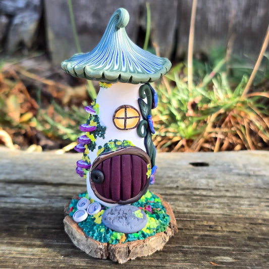 Toadstool Fairy House, Miniature