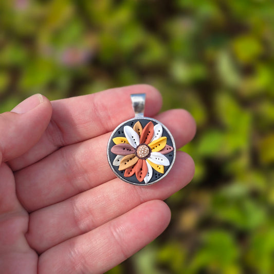 Sunflower Pendant • Royal Flush
